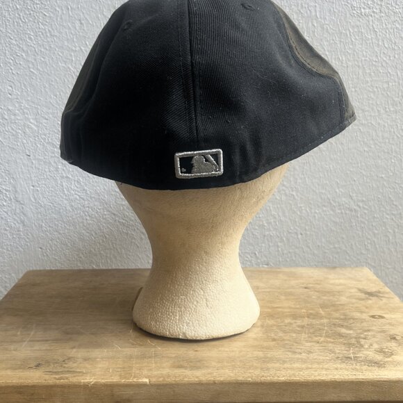 NEW YORK YANKEE CAMO  FITTED - Picture 3 of 4